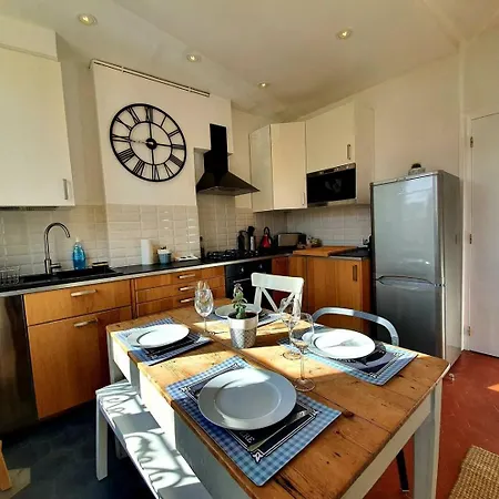 L'amiral Barnaud - Appt Proche De La *